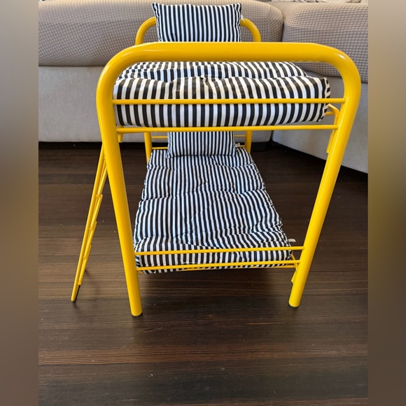 PLEASANT COMPANY VINTAGE 90’s American Girl Doll bunk beds and comforter/pillow - Picture 3 of 11